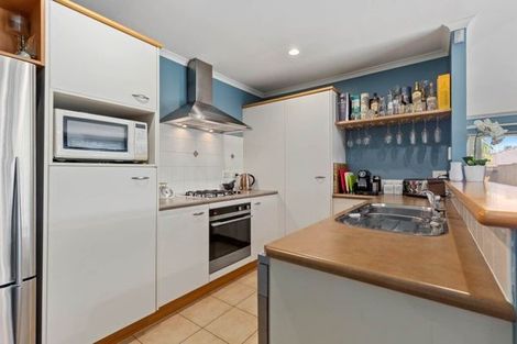 Photo of property in 14 Greta Banks Place, Wattle Downs, Auckland, 2103