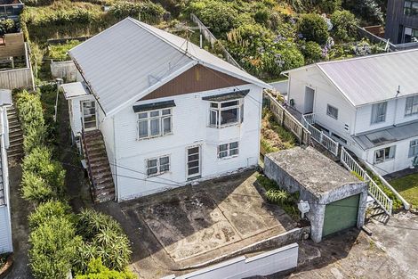 Photo of property in 26 Trent Street, Island Bay, Wellington, 6023