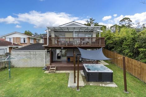 Photo of property in 24 Shanaway Rise, Hillcrest, Auckland, 0627