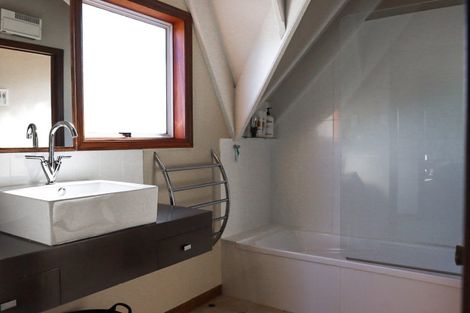 Photo of property in 3 Maclaurin Street, Dannevirke, 4930