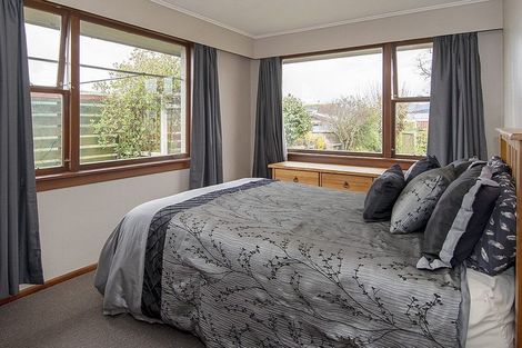 Photo of property in 27 Roseness Street, Palmerston, 9430