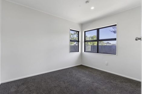 Photo of property in 24 Heyford Close, Mangere, Auckland, 2022