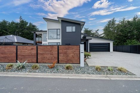 Photo of property in 77 Richfield Drive, Waikiwi, Invercargill, 9810