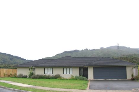 Photo of property in 16 Garrett Place, Riverstone Terraces, Upper Hutt, 5018