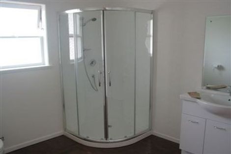 Photo of property in 3/19 Lake Pupuke Drive, Takapuna, Auckland, 0622