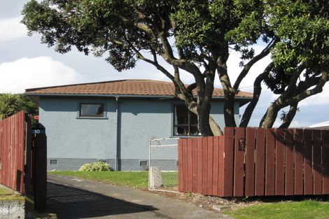 Photo of property in 10 Omori Place, Castlecliff, Whanganui, 4501