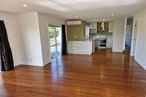 Photo of property in 444c West Coast Road, Glen Eden, Auckland, 0602