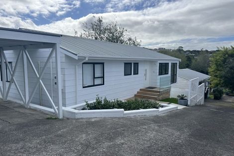 Photo of property in 1/54 Trias Road, Totara Vale, Auckland, 0629