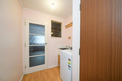 Photo of property in 24 Oaklea Avenue, Marton, 4710