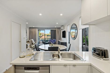 Photo of property in 8 Patariki Way, Beach Haven, Auckland, 0626