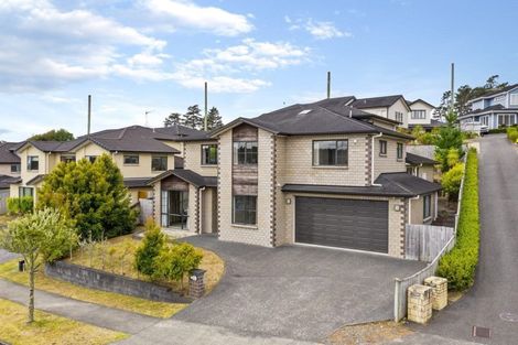 Photo of property in 99 Laurel Oak Drive, Schnapper Rock, Auckland, 0632