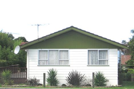 Photo of property in 16 Forest Hill Road, Henderson, Auckland, 0612