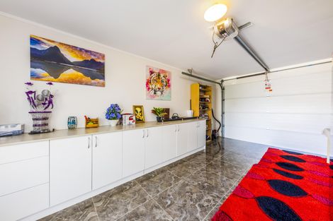 Photo of property in 14 Ashmere Lane, Weymouth, Auckland, 2103