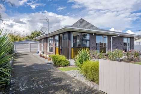 Photo of property in 44 Rimu Street, Levin, 5510