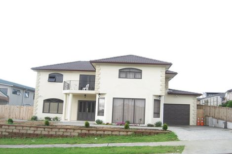 Photo of property in 4 Mt Lebanon Crescent, The Gardens, Auckland, 2105