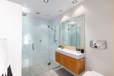 Photo of property in 17a Taylors Avenue, Bryndwr, Christchurch, 8052