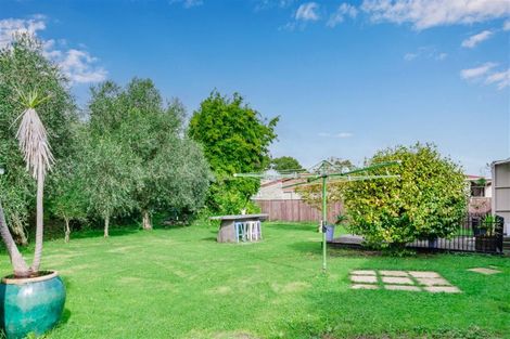 Photo of property in 14 Buckley Grove, Paraparaumu, 5032