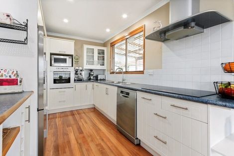 Photo of property in 503 Swanson Road, Ranui, Auckland, 0612