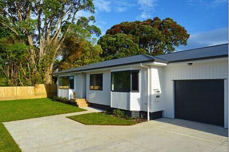 Photo of property in 2/14 Omata Road, Westown, New Plymouth, 4310