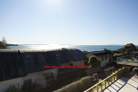 Photo of property in 35a Rothesay Bay Road, Rothesay Bay, Auckland, 0630