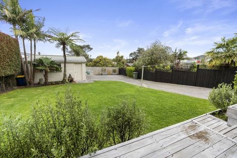 Photo of property in 100 Calliope Road, Stanley Point, Auckland, 0624