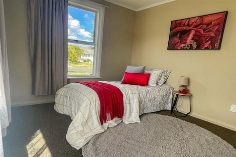 Photo of property in 4 Hollard Grove, Avalon, Lower Hutt, 5011