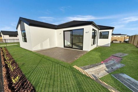 Photo of property in 2 Riroriro Lane, Halswell, Christchurch, 8025
