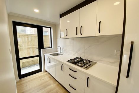 Photo of property in 2 Clonmany Road, Flat Bush, Auckland, 2019