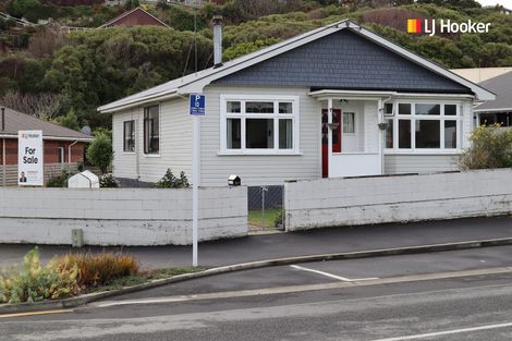 Photo of property in 37 Tahuna Road, Tainui, Dunedin, 9013