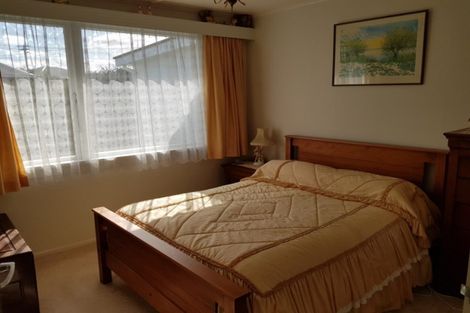 Photo of property in 2 Anderson Street, Stirling, 9231