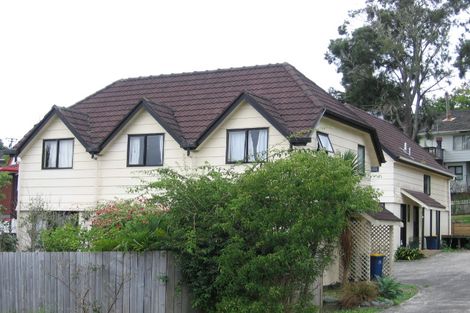 Photo of property in 2/4 Telstar Place, Beach Haven, Auckland, 0626