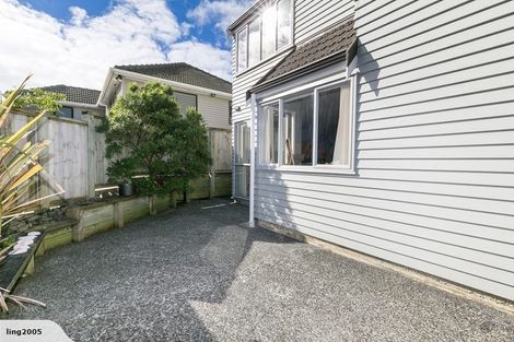Photo of property in 14 Bracken Road, Newlands, Wellington, 6037