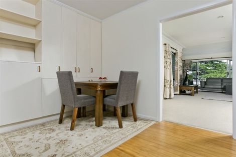 Photo of property in 40 Bond Crescent, Forrest Hill, Auckland, 0620