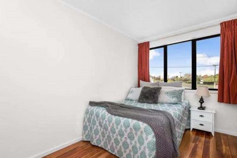 Photo of property in 22 Sunnyview Avenue, Shelly Park, Auckland, 2014