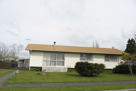Photo of property in 29 Kowhai Street, Inglewood, 4330