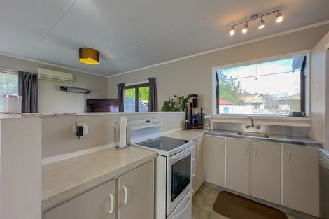 Photo of property in 6 Walton Place, Ngatea, 3503