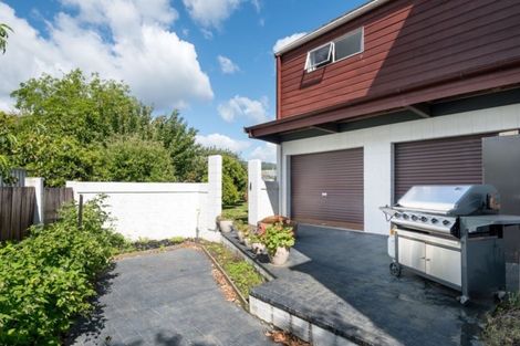 Photo of property in 2 Huia Street, Waikawa, Picton, 7220