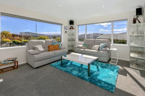 Photo of property in 146 Endeavour Drive, Whitby, Porirua, 5024