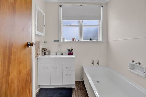 Photo of property in 25 Waihi Road, Hawera, 4610