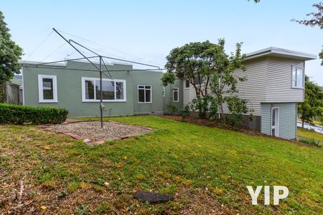 Photo of property in 23 The Drive, Tawa, Wellington, 5028