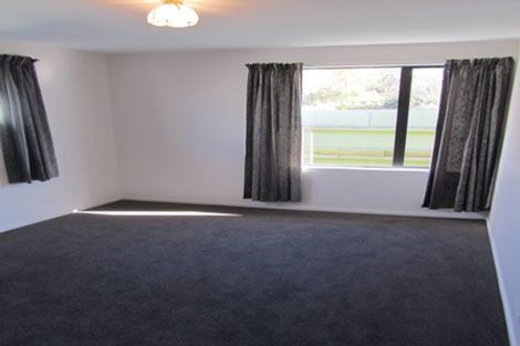 Photo of property in 22a Dunedin Street, Redwood, Christchurch, 8051