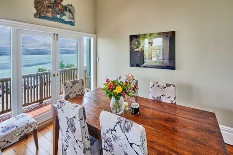 Photo of property in 19 The Crescent, Roseneath, Wellington, 6011