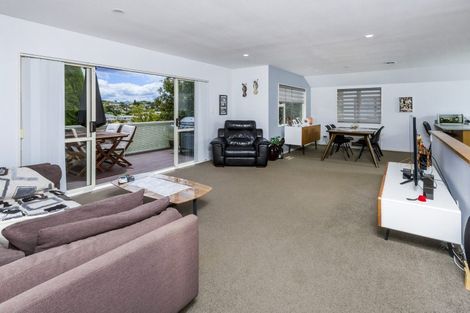 Photo of property in 2/70 Archers Road, Glenfield, Auckland, 0629
