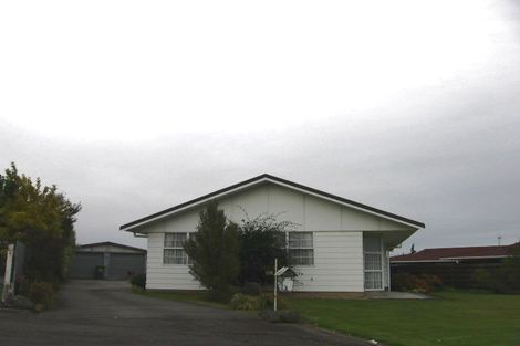 Photo of property in 130 Benmore Avenue, Cloverlea, Palmerston North, 4412