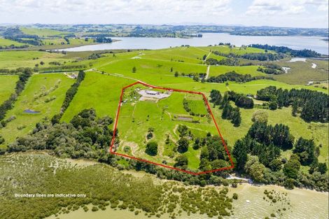 Photo of property in 24 Karakanui Road, Tinopai, Matakohe, 0593