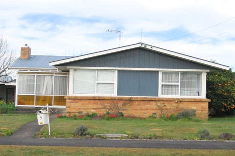 Photo of property in 9 Larnach Street, St Andrews, Hamilton, 3200