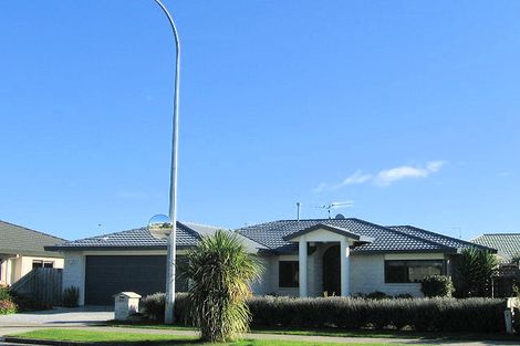 Photo of property in 118 Realm Drive, Paraparaumu, 5032