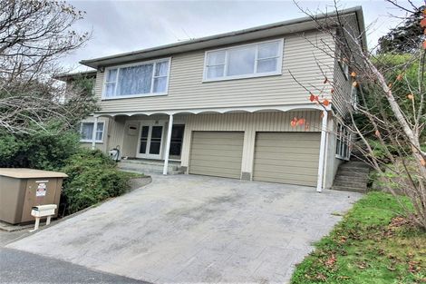 Photo of property in 5 Fyvie Avenue, Tawa, Wellington, 5028
