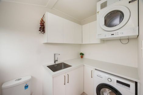 Photo of property in 6 Rennie Avenue, Milson, Palmerston North, 4414