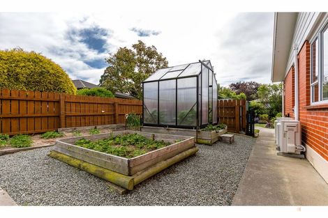 Photo of property in 11 Oxford Street, Waimate, 7924